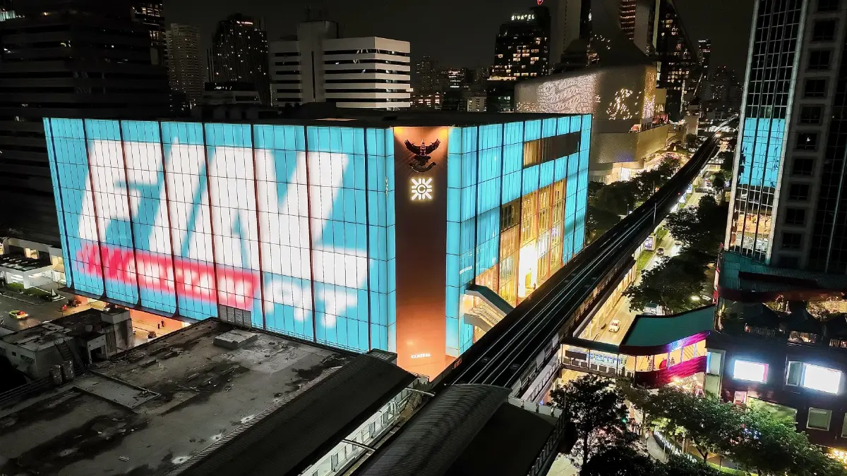 Central Chidlom illuminated for the FINAL PIT event
